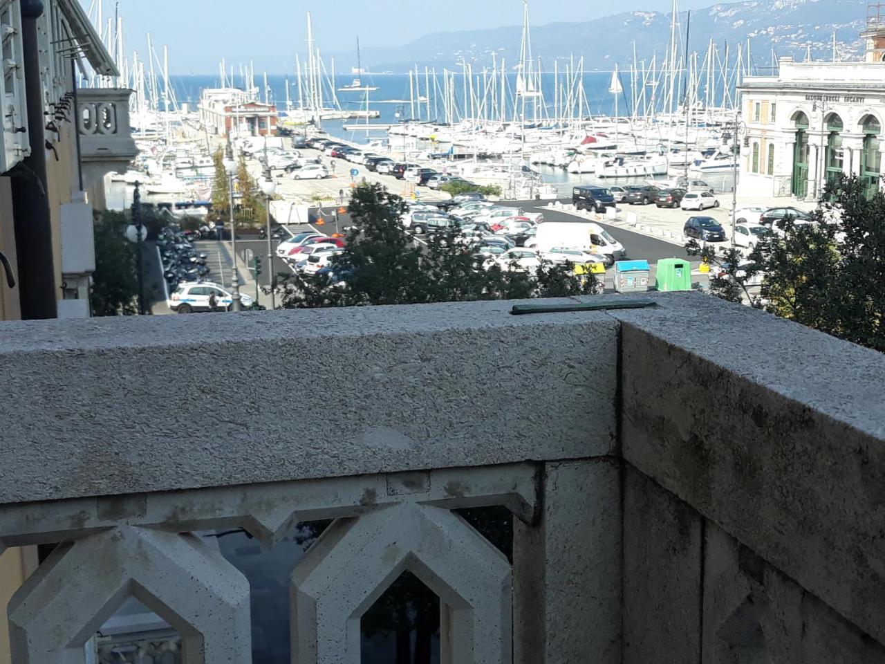 Agli Incanti Trieste Bagian luar foto